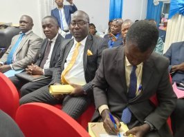 À l’occasion de la 5ᵉ session ordinaire du Bureau politique du parti Alliance, plusieurs personnalités ont honoré de leur présence cette rencontre stratégique